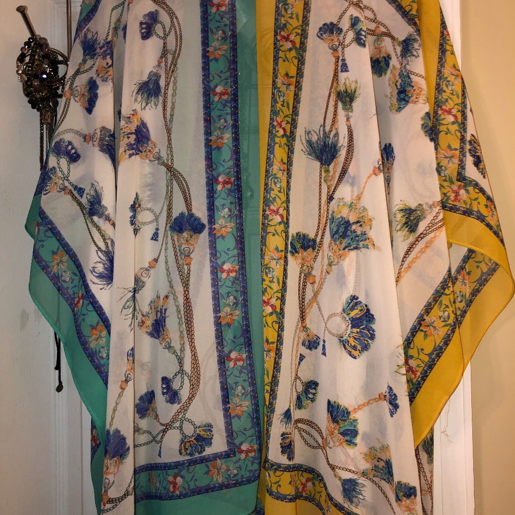 Beautiful Scarf Ruana Chicos Os